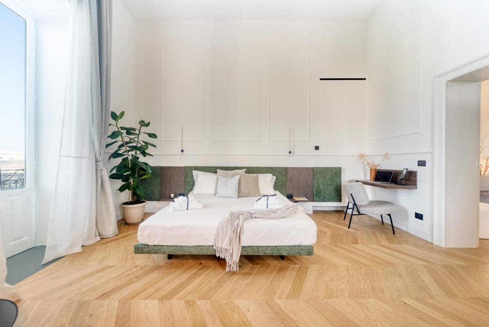 View (from property/room), Seating area, Bedroom