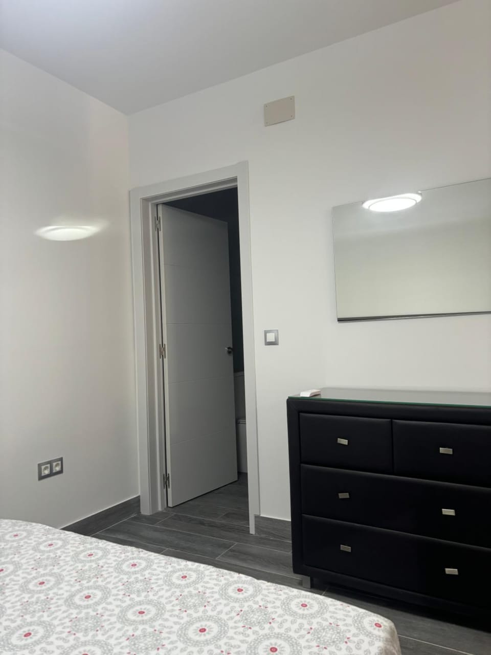 Apartamento 6 a 3 min caminando de la Estación de Bus y Tren María Zambrano 6 Apartment in Malaga