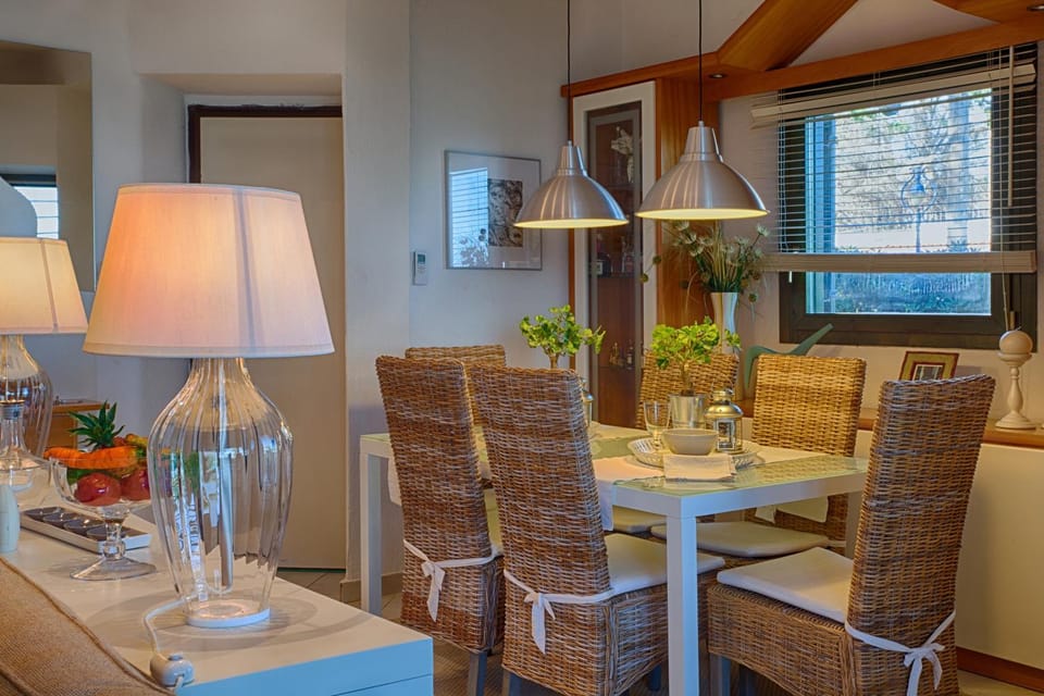 Dining area, Meals, Lunch, Dinner