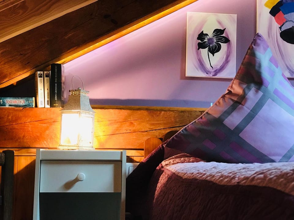 Bed, Decorative detail, Bedroom