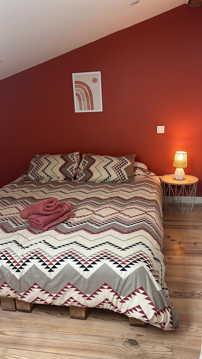 Bed, Bedroom