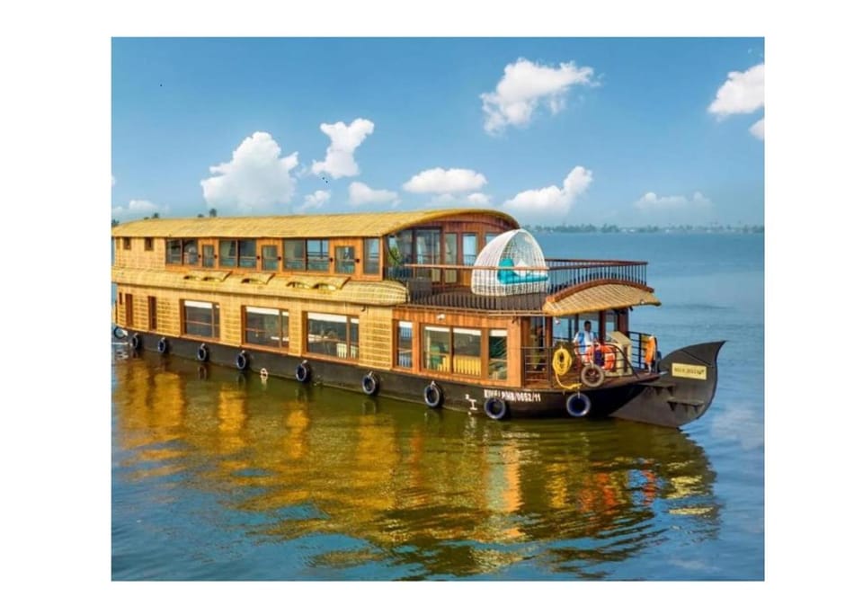 Day, Activities, Lake view, River view