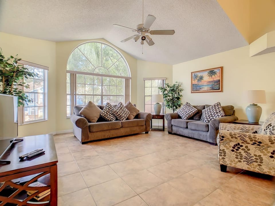 Quaint Getaway! 3 Bedroom Condo Near Disney Parks! Apartment in Osceola County
