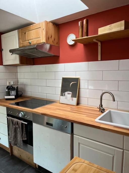 Kitchen or kitchenette, stove