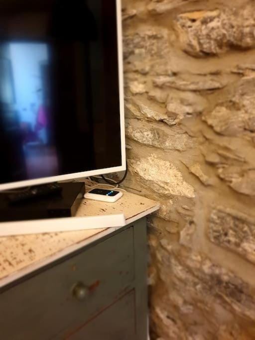 Glimpse of Paradise Beach with Parking Apartment in Liguria