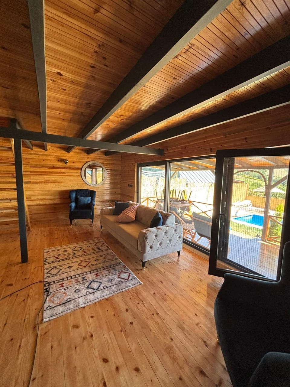 Communal lounge/ TV room, TV and multimedia, Living room, Seating area