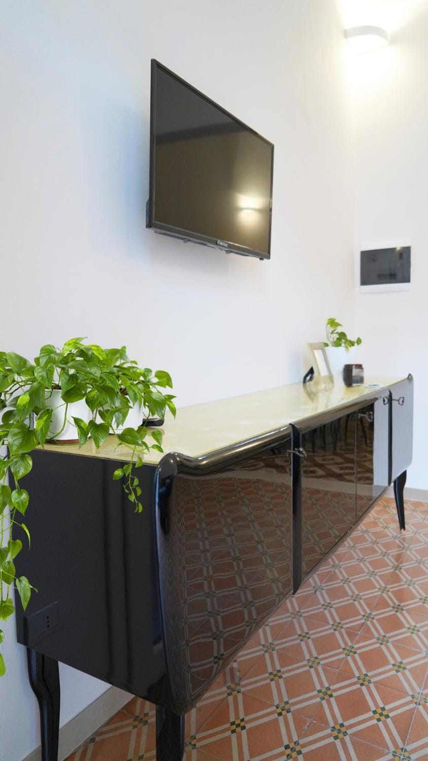 TV and multimedia, furniture