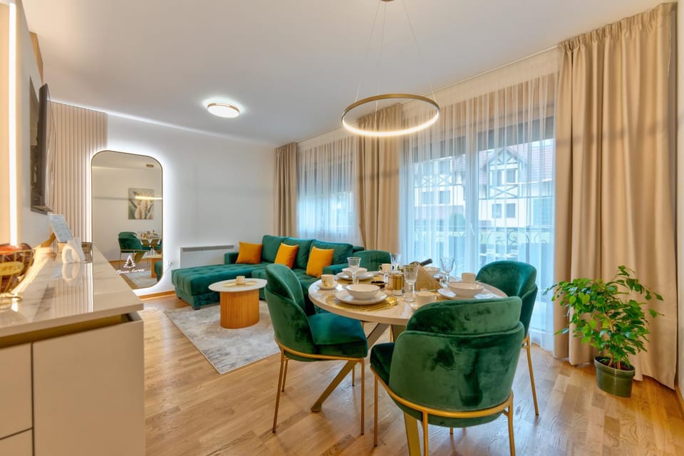 Kitchen or kitchenette, Living room, Seating area