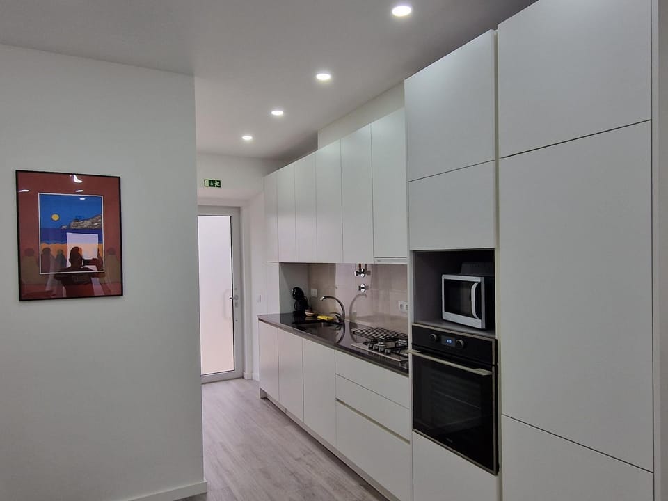 Kitchen or kitchenette, oven