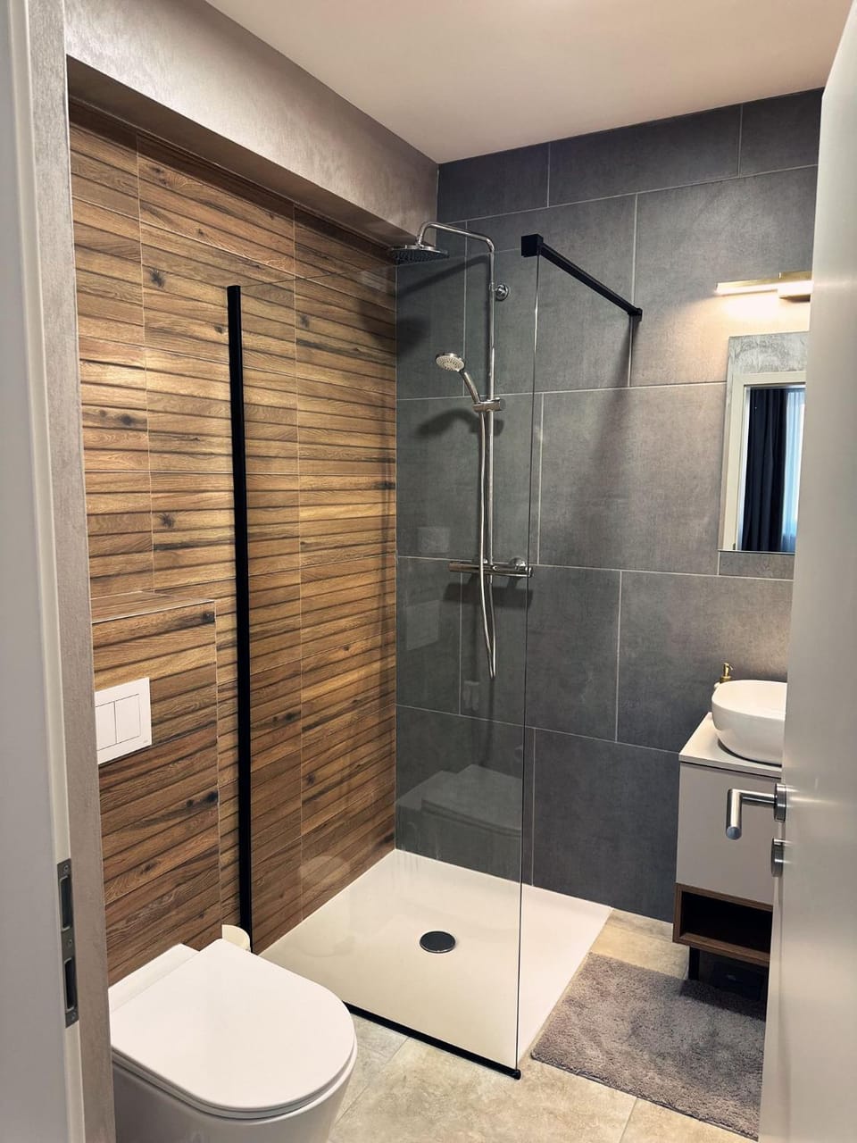 Shower, Toilet, Bathroom