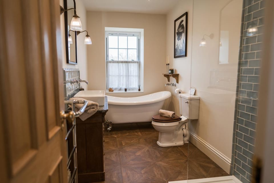 Rosebank Cottage - Hot Tub & Log Stove House in Scotland