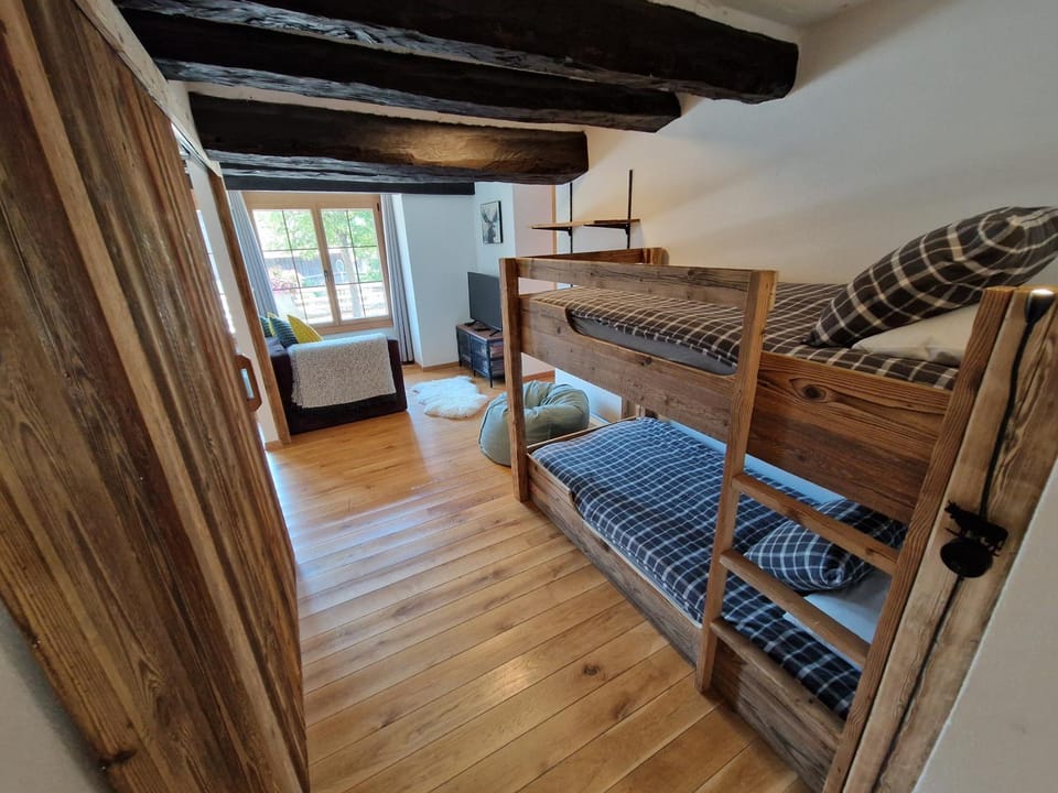 Bed, Bedroom, bunk bed