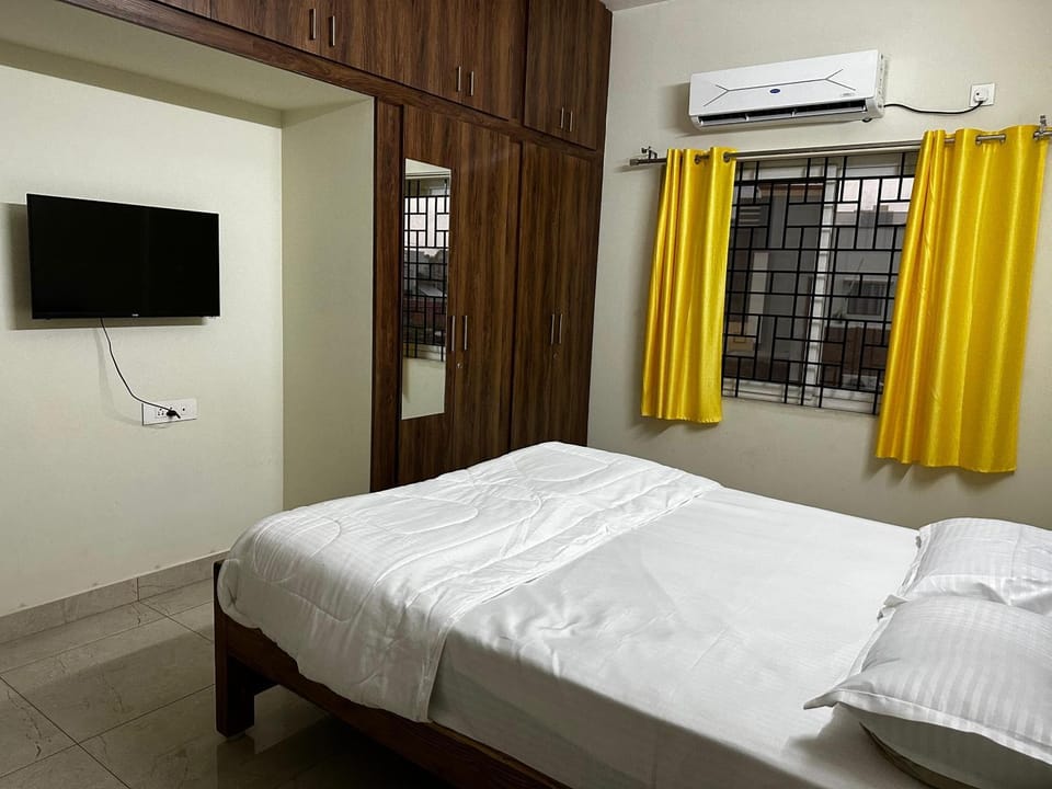 TV and multimedia, air conditioner