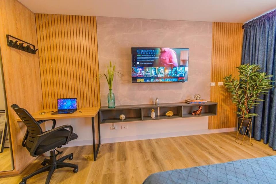 Hermosa Suite CoWork - Gym-WifI El Poblado Apartment in Medellin