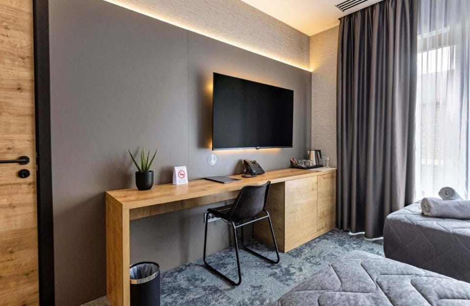 TV and multimedia, Seating area