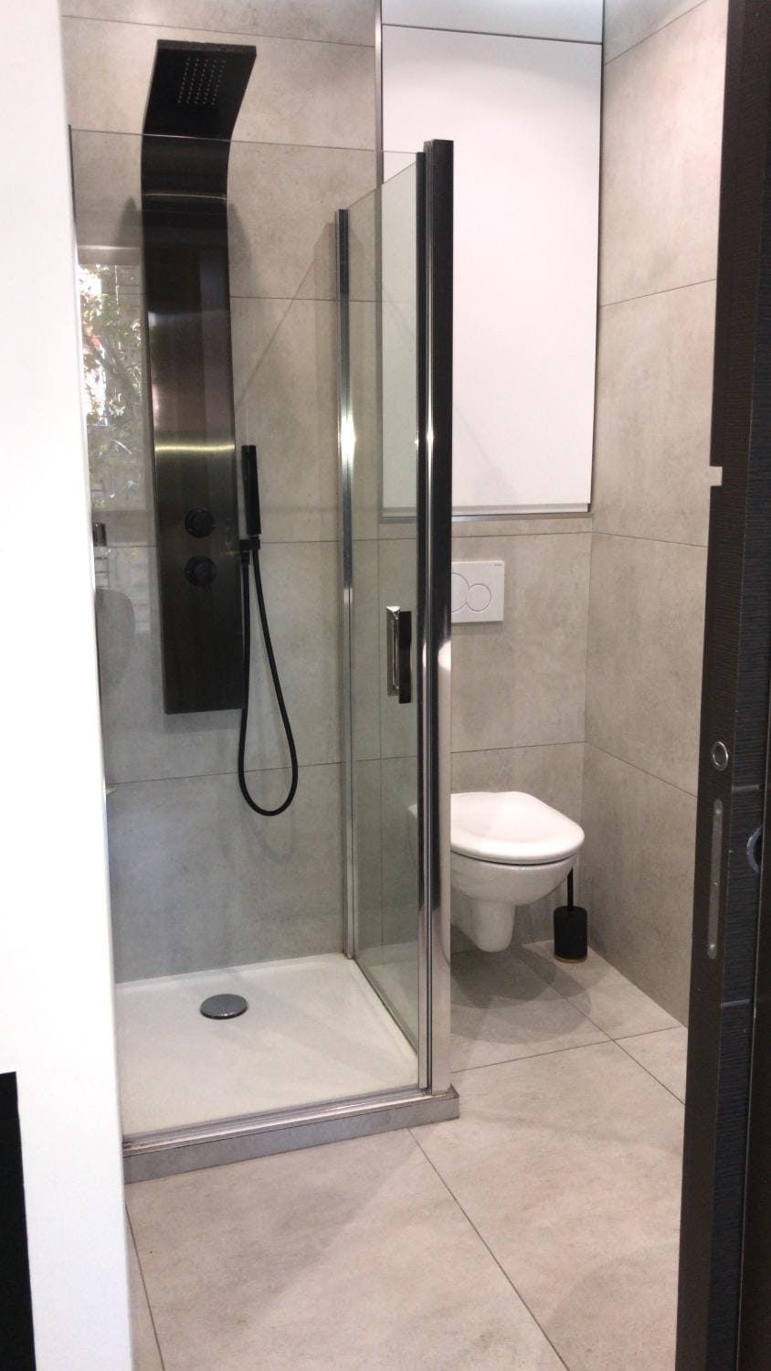 Shower, Toilet, Bathroom