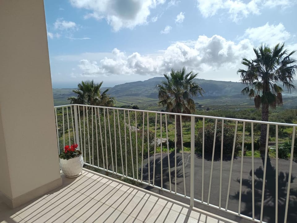 View (from property/room), Balcony/Terrace
