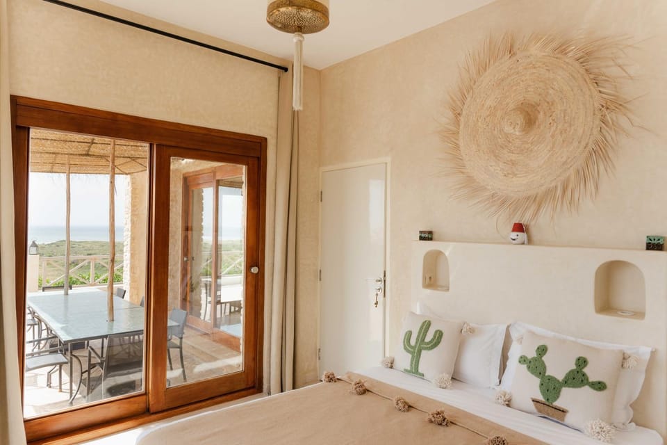 Bed, View (from property/room), Photo of the whole room, Bedroom, Sea view