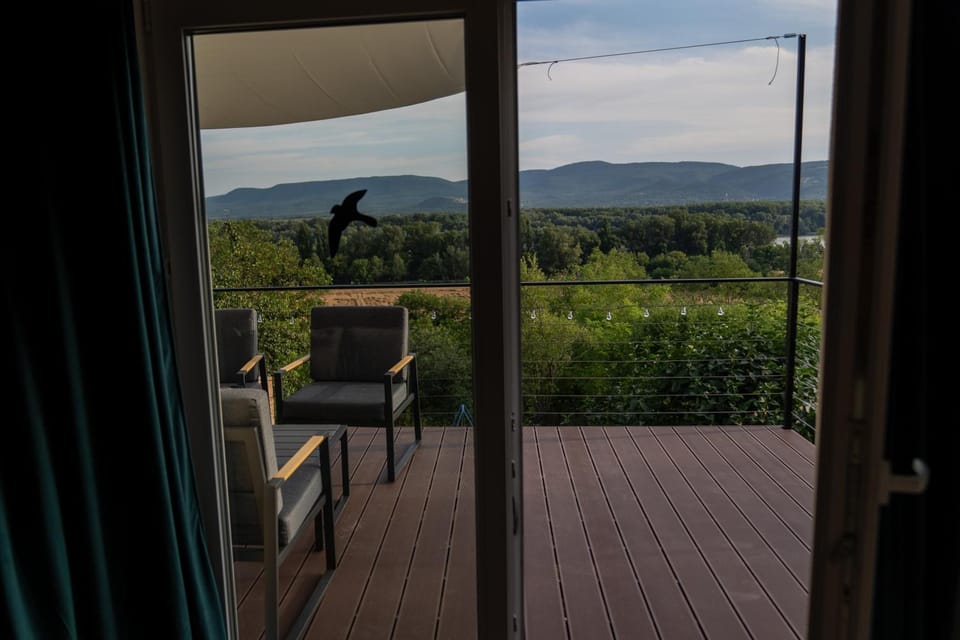 Patio, View (from property/room), Mountain view, River view