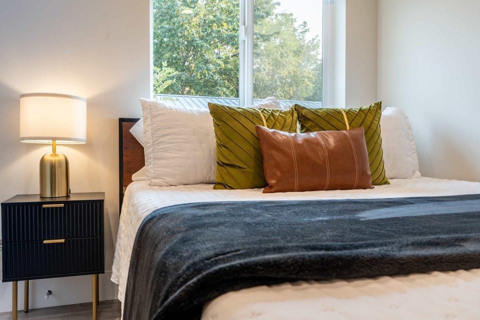 New modern home - movie and game room - Family Friendly House in Post Falls