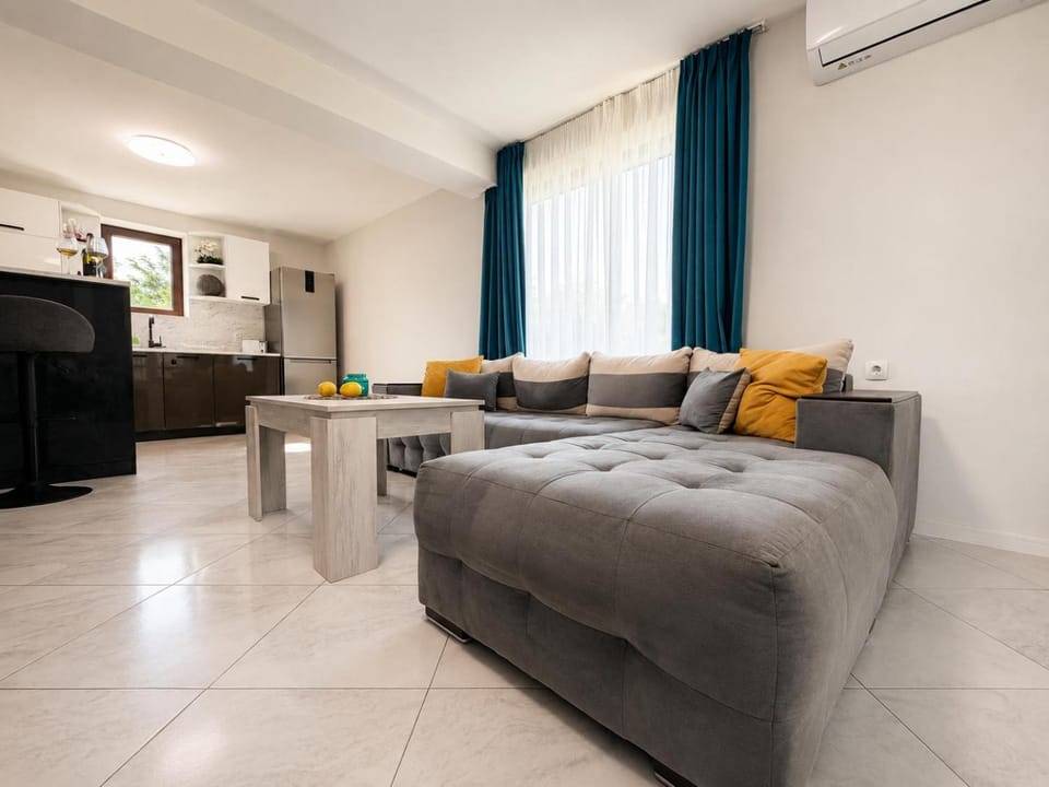 Property building, Communal lounge/ TV room, Living room, air conditioner