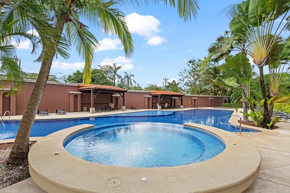 Property building, Swimming pool