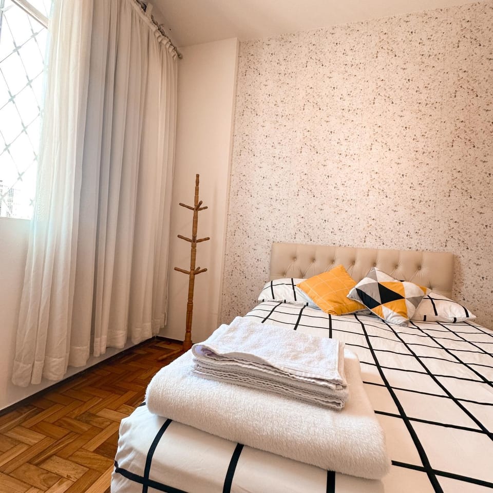 Bed, Photo of the whole room, towels