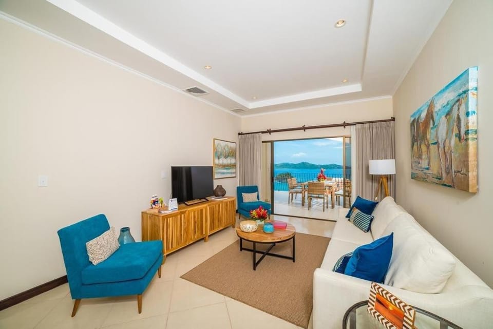 Living room, Sea view