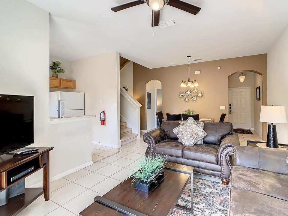 Charming & Cozy Getaway! Lazy River! House in Four Corners