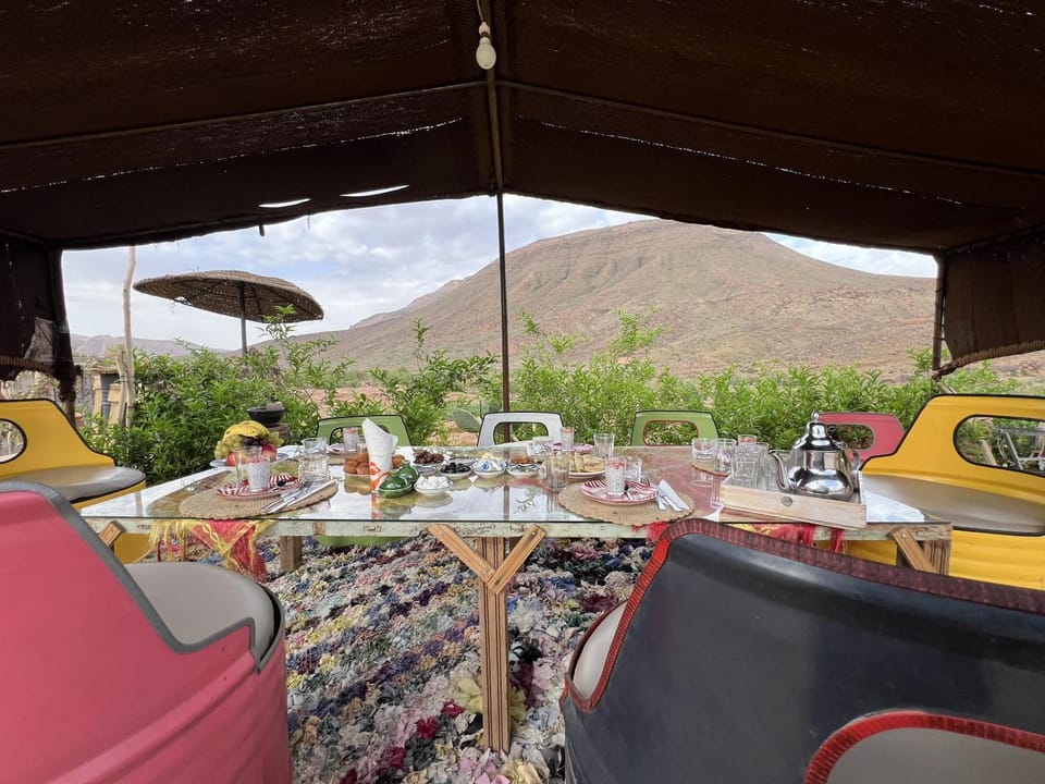 Mountain view, Breakfast