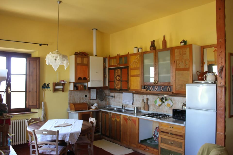 Kitchen or kitchenette, Living room, Dining area