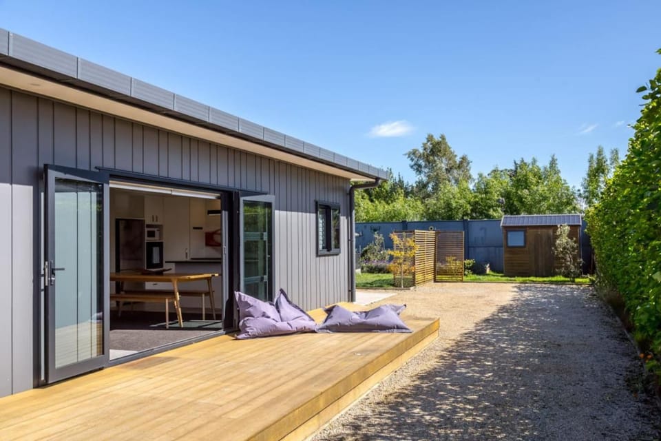 Private Escape, Martinborough House in Martinborough