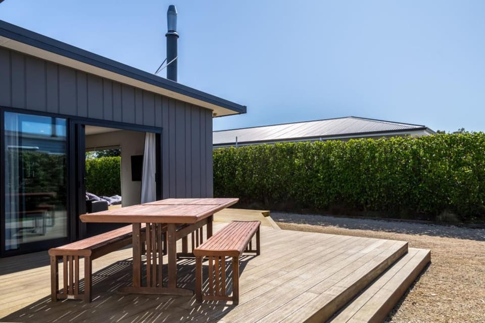 Private Escape, Martinborough House in Martinborough