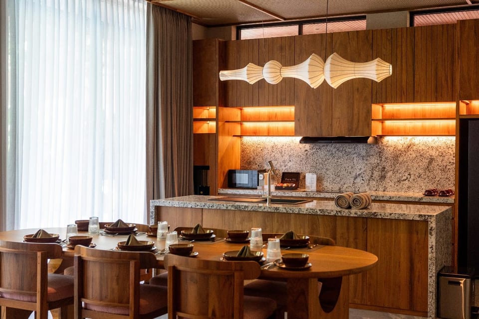Kitchen or kitchenette, kitchen