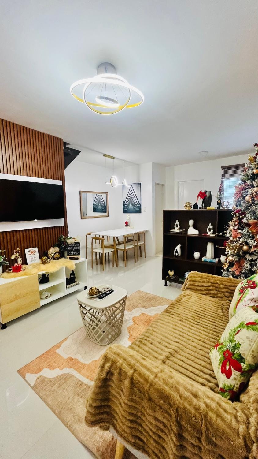 Communal lounge/ TV room, Living room, Seating area