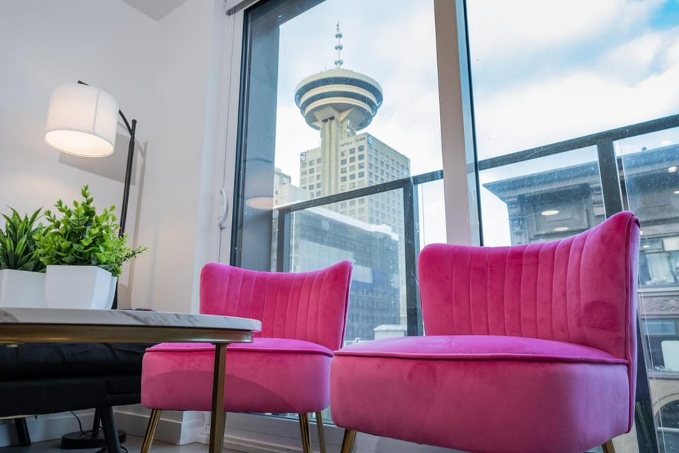 Downtown Center Silverstone Tower I and II Home in Vancouver Apartment in Vancouver