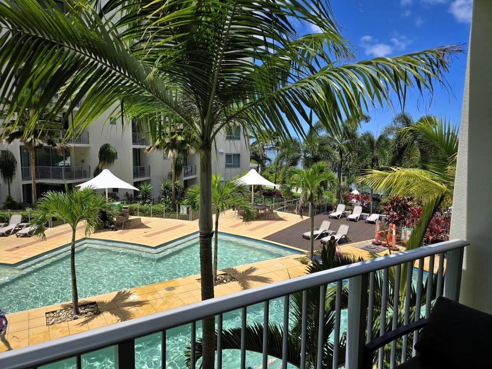 Day, Garden view, Pool view, Sea view, Swimming pool, sunbed