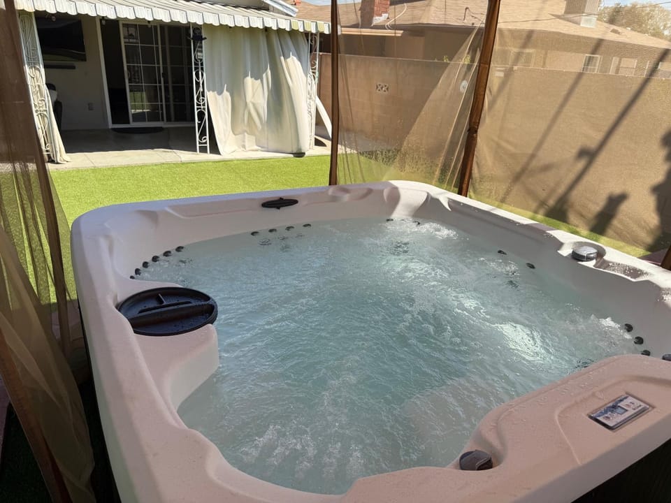 Day, Hot Tub, Spa and wellness centre/facilities