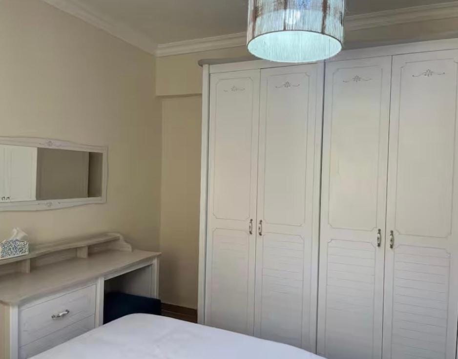 Bright & Spacious 3-Bedroom Apartment with Garden Views Apartment in New Cairo City