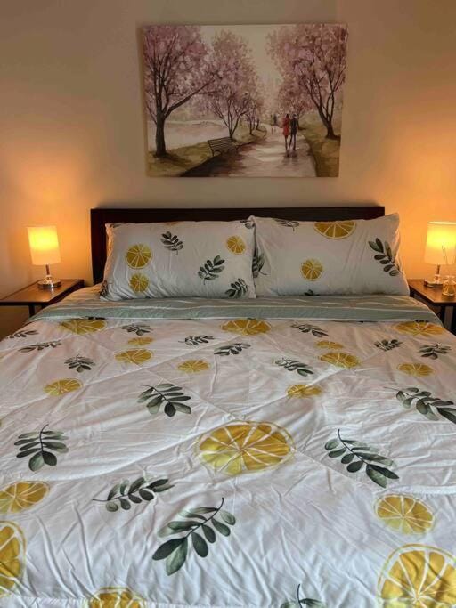 Condo at the heart of BGC located at Uptown Parksuites Apartment in Makati
