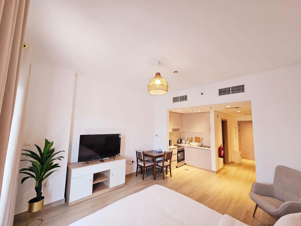 B11 Studio near Formula 1 With Canal and Pool View Apartment in Abu Dhabi