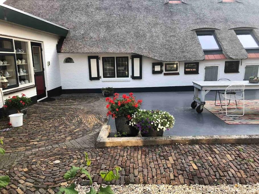 Studio Bloemenboerderij-Aperloo Apartment in Flevoland, Netherlands