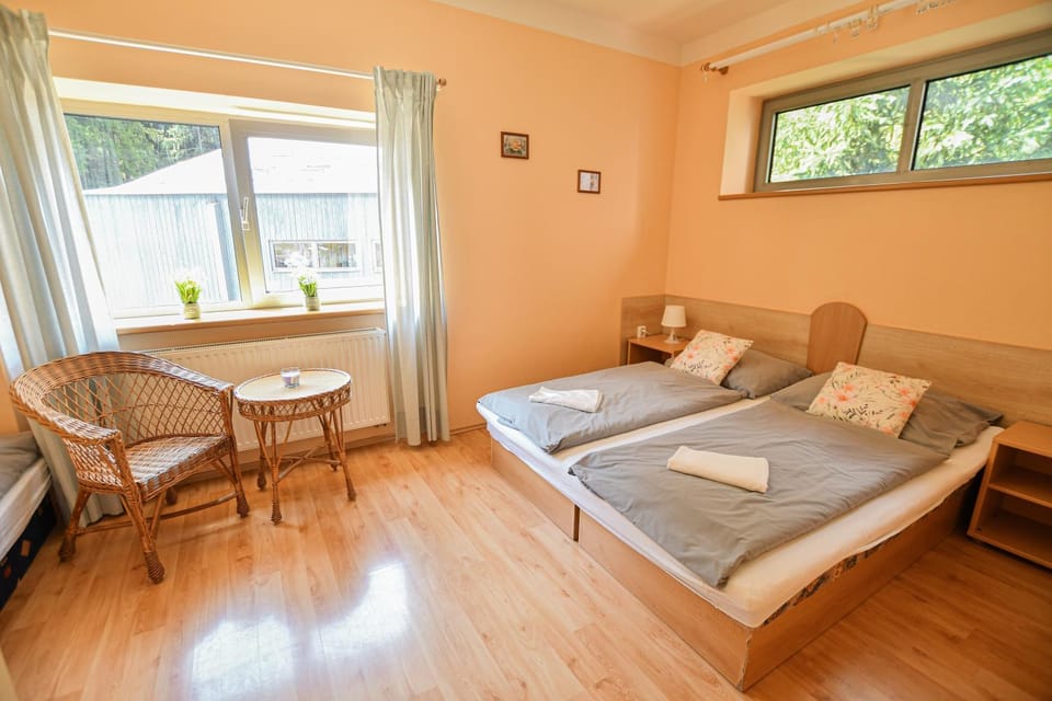 Bed, Seating area, Bedroom, towels