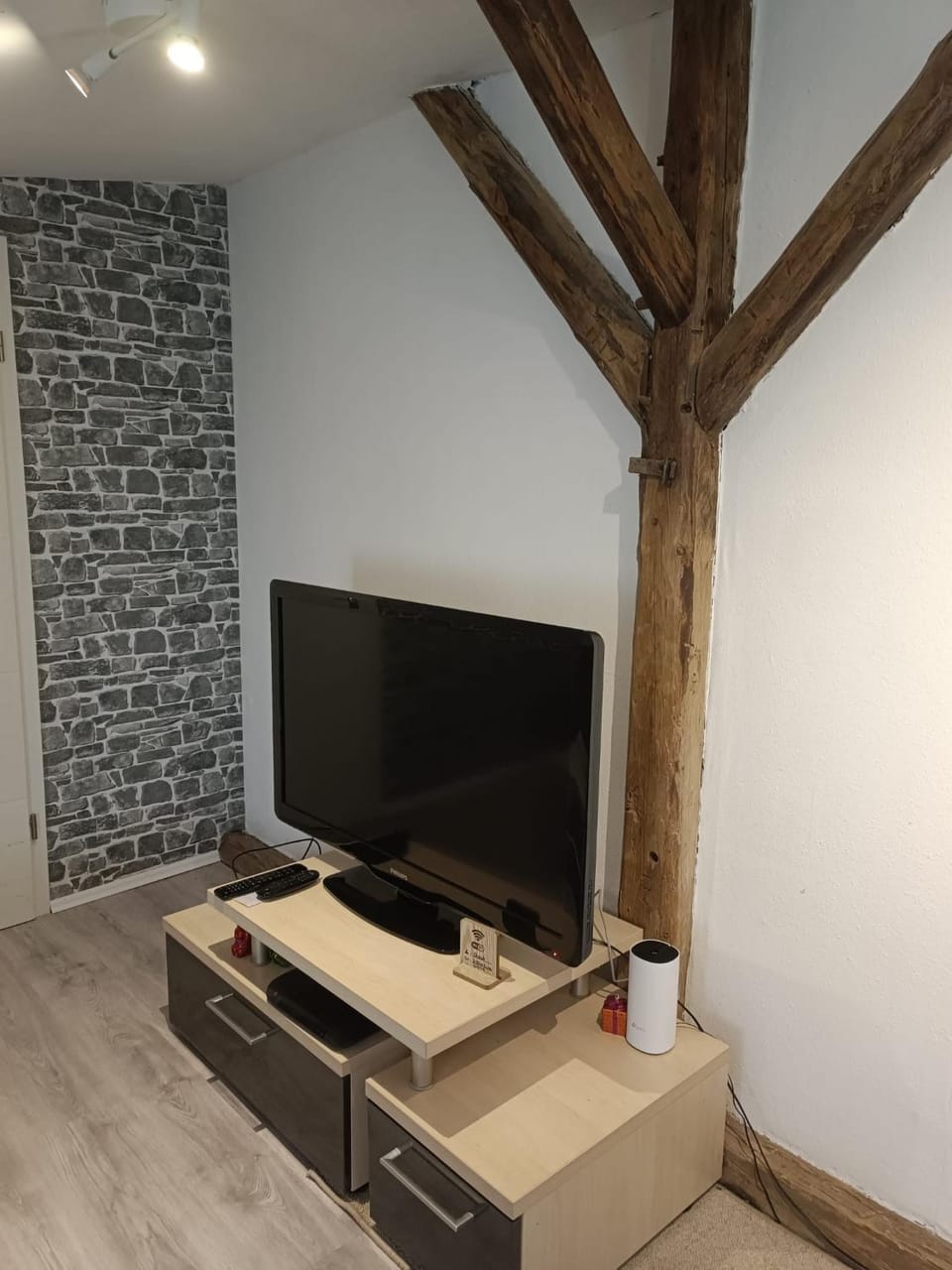 TV and multimedia, Living room, internet