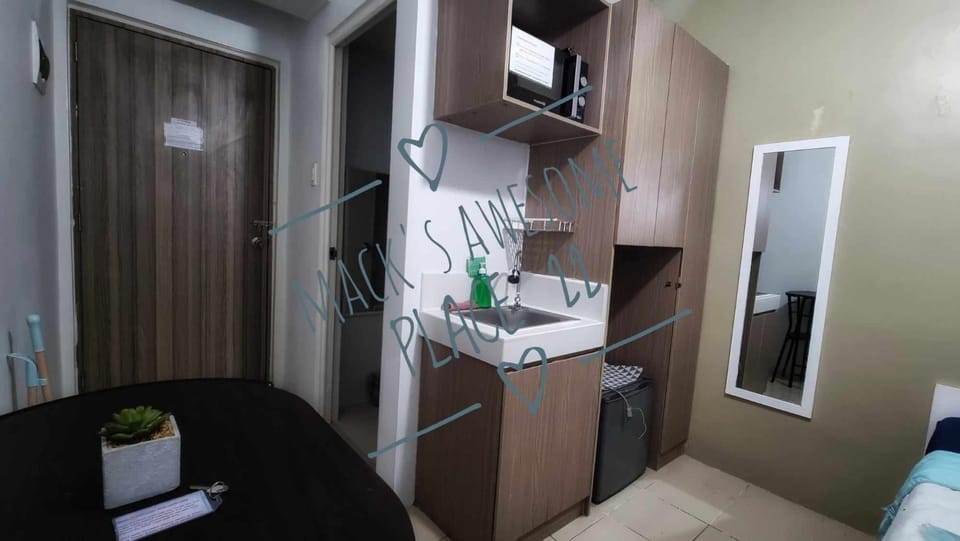 Macks Awesome Place 22 Fast Wifi Premium Netflix Hotel in Mandaluyong