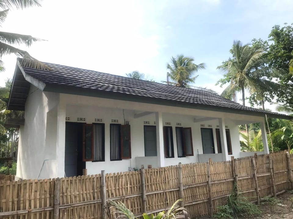 Homestay Saptia Dewi Vacation rental in Pujut