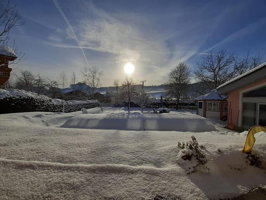 Schöne Wohnung mit Terrasse, Garten und-Pool Apartment in Salzburgerland