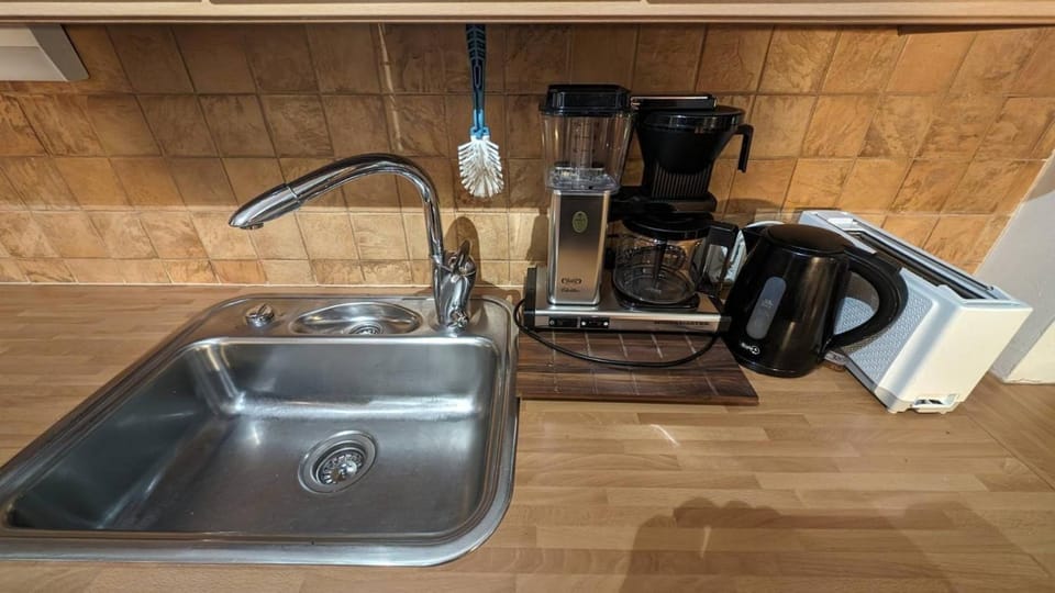 Coffee/tea facilities, Kitchen or kitchenette