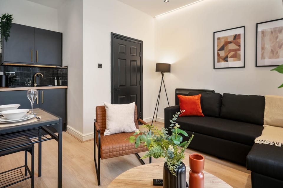 Kitchen or kitchenette, Living room, Dining area