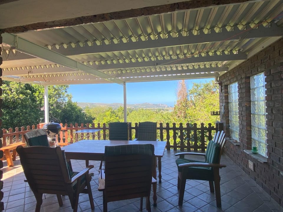 Patio, Natural landscape, View (from property/room), Balcony/Terrace, Dining area
